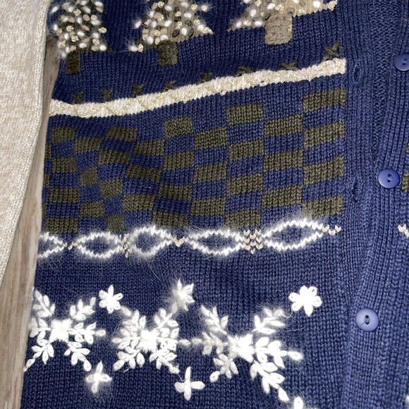 VTG Chelsea Campbell Charter Club Christmas Tree Sweater Cardigan Blue Tan Med - Picture 4 of 8